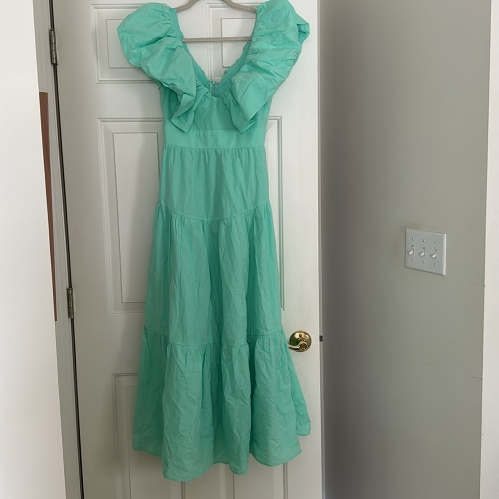 Green Puff Sleeve Dress - Picture 2 of 8